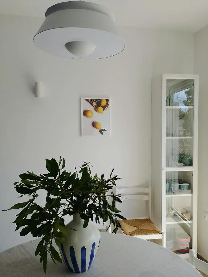 Apartment Axelle 50 Meters To The Beach Banjole